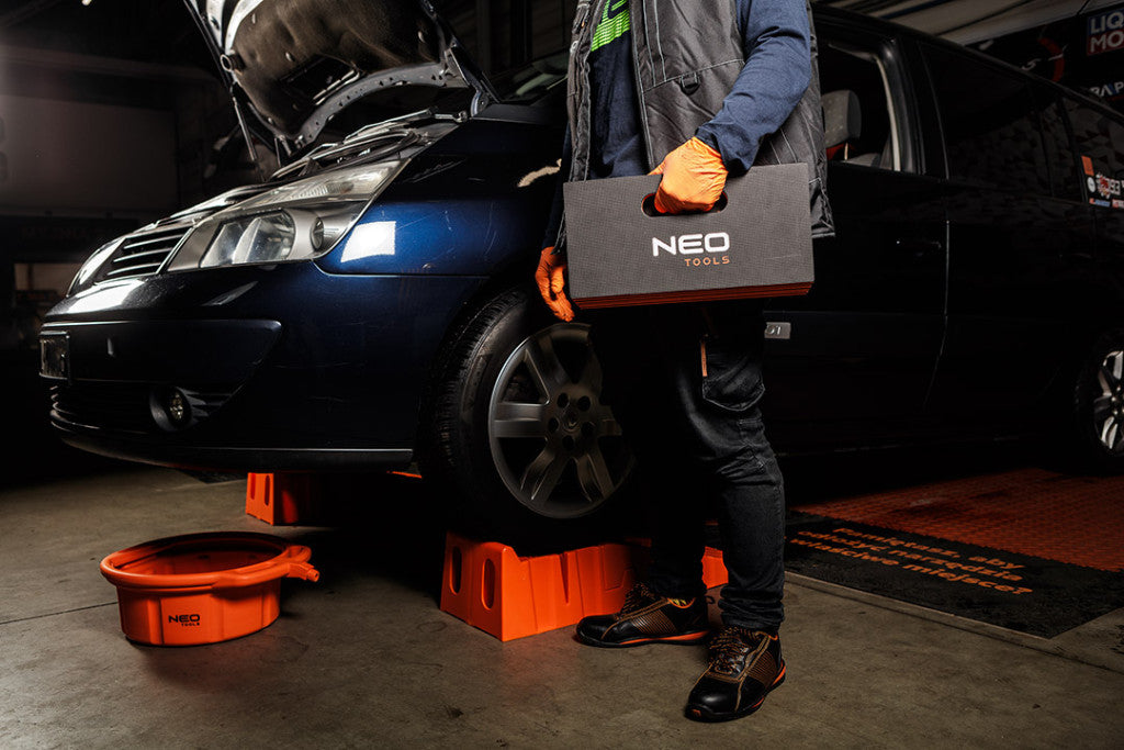 NEO TOOLS Autós szerelőszőnyeg, összecsukható, 1210x455x23mm , 3rétegű 10-599
