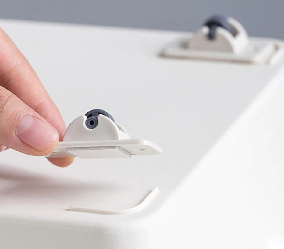 Ragasztható háztartási görgő (4 db)