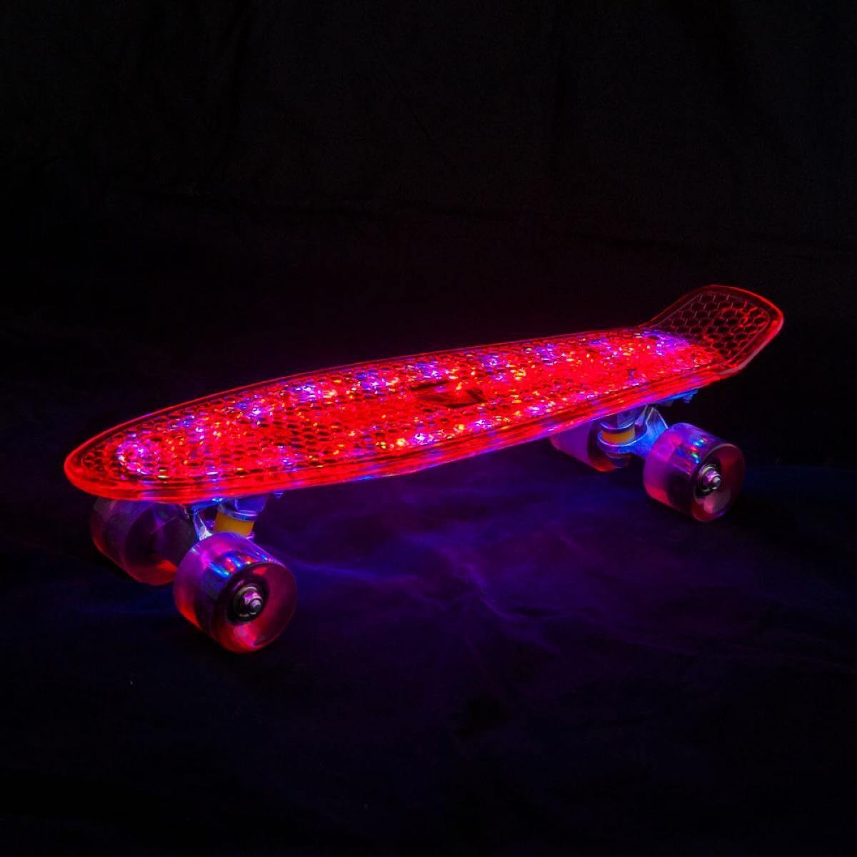 Világító piros gördeszka