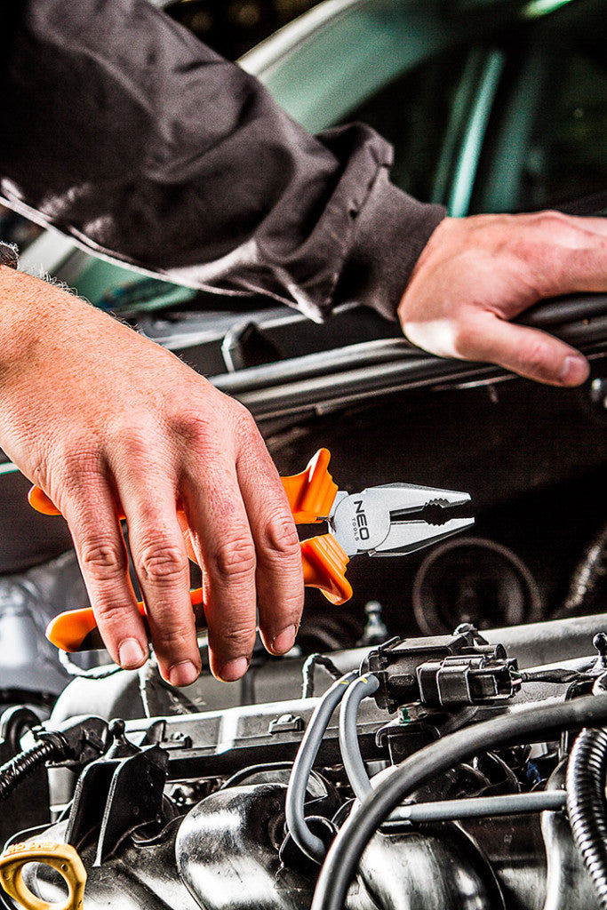 NEO TOOLS KOMBINÁLT FOGÓ 160MM 25 év garanciával 01-010