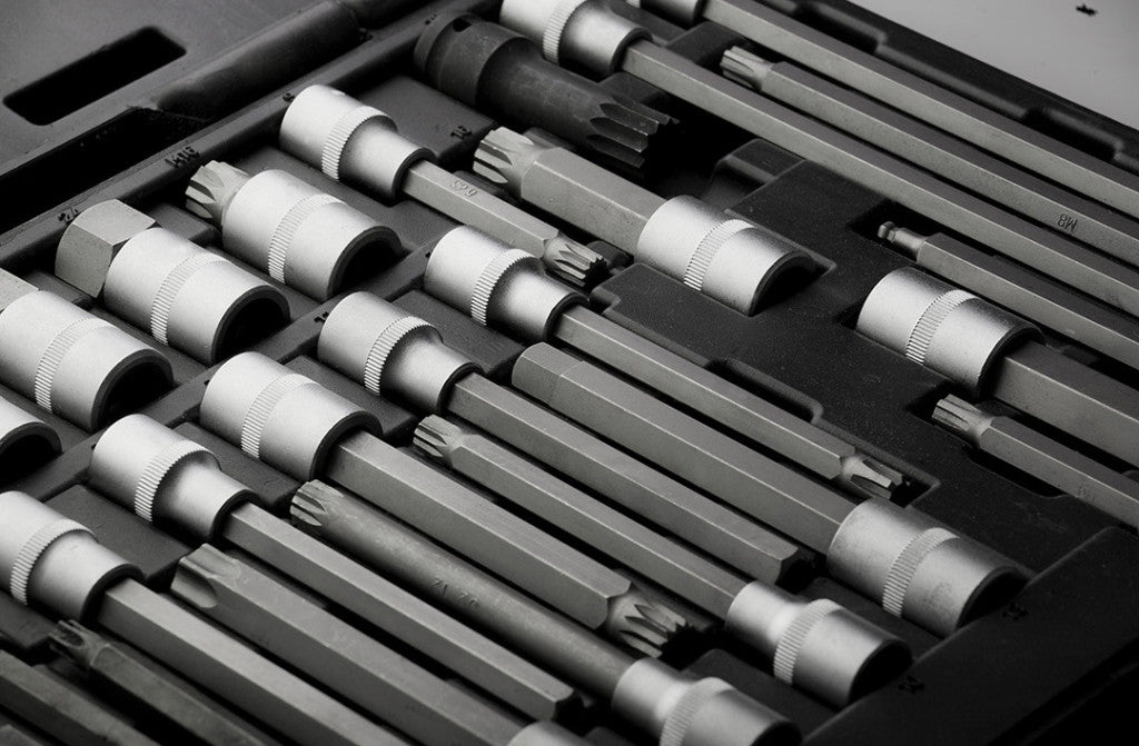 NEO TOOLS Torxbit és kulcskészlet 38db 08-710
