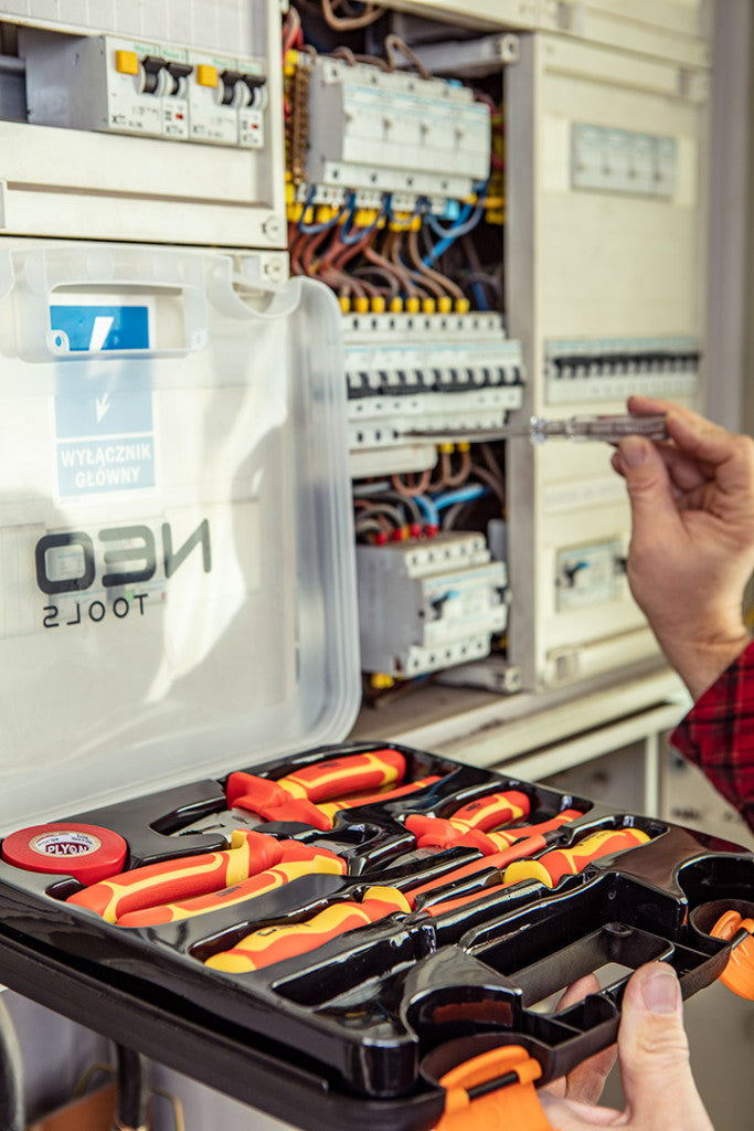 NEO TOOLS Szerszámkészlet 1000V, szigetelt 7db 25 év garanciával 01-237