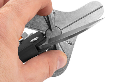 NEO TOOLS Profilvágó gérvágó olló, szögmérővel 01-260