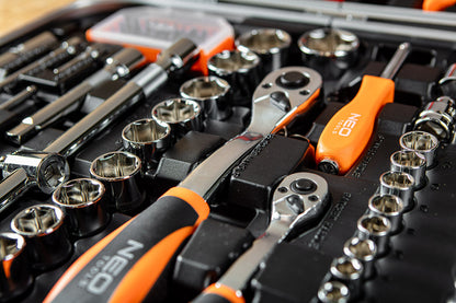 NEO TOOLS Szigetelt szerszámkészlet 108db, kofferben 01-310-1