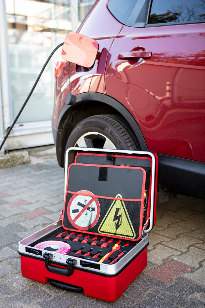 NEO TOOLS Szigetelt szerszámkészlet elektromos és hibrid autók javításához 51db 01-312