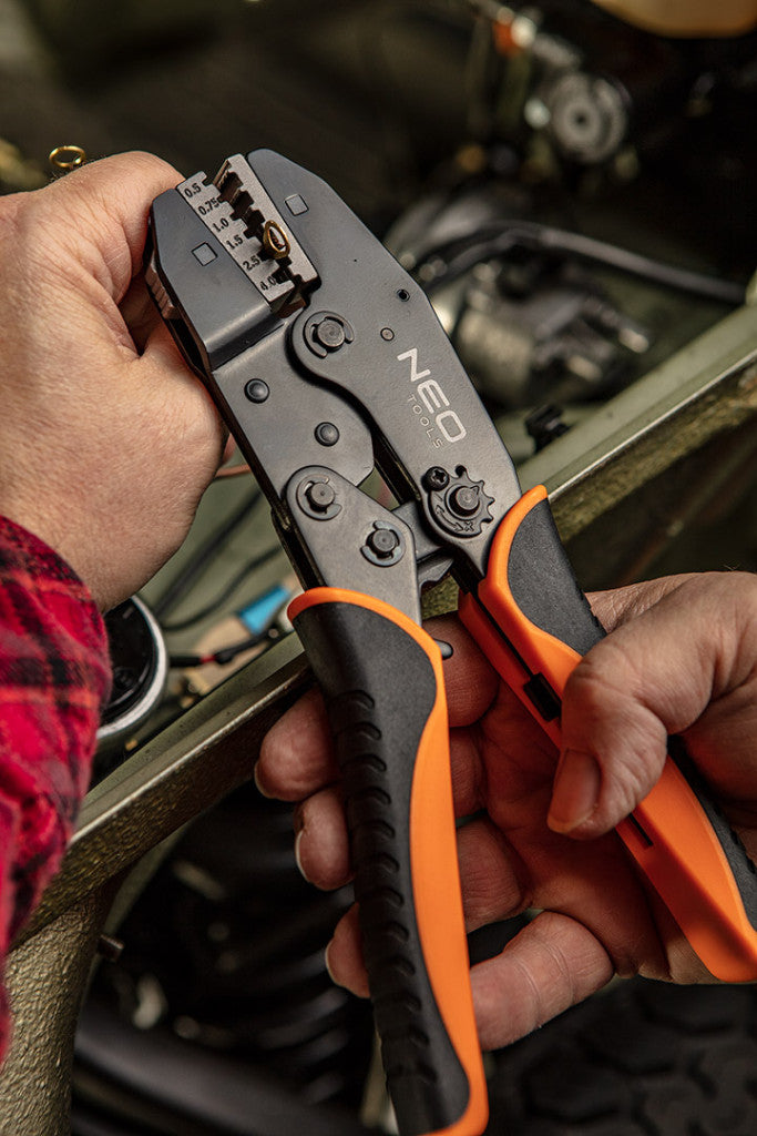 NEO TOOLS Krimpelő-, érvéghüvelyfogó, 0.5-16 mm2 (22-6 AWG) 25 év garanciával 01-506
