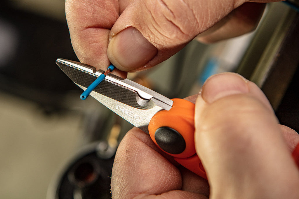 NEO TOOLS KÁBELVÁGÓ OLLÓ 140MM 01-511