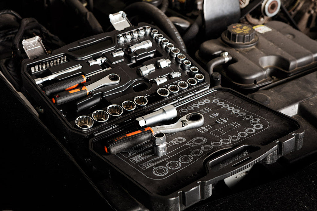 NEO TOOLS Dugókulcs készlet, átmenő racsnis hajtókarokkal, 1/4"- 3/8", 46 db 25 év garanciával 10-019
