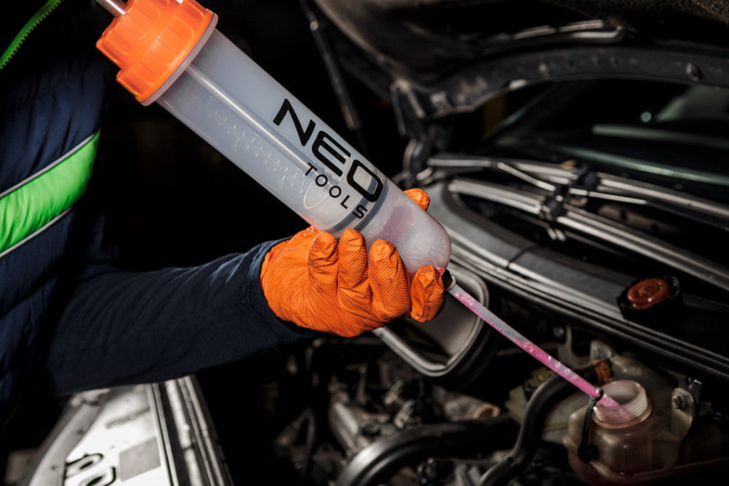 NEO TOOLS Műanyag folyadékbetöltő fecskendő, 500ml 10-806