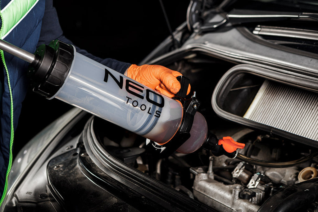 NEO TOOLS Műanyag folyadékbetöltő fecskendő, 1500ml 10-807