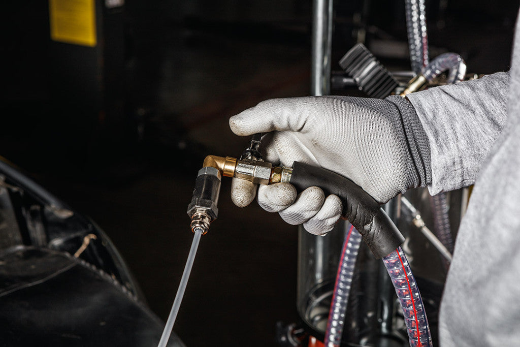 NEO TOOLS Mobil olajleeresztő/ leszívó készülék, pneumatikus, leeresztő tál 10l, ellenőrzőhenger 10l, gyűjtőtartály 70l 10-811