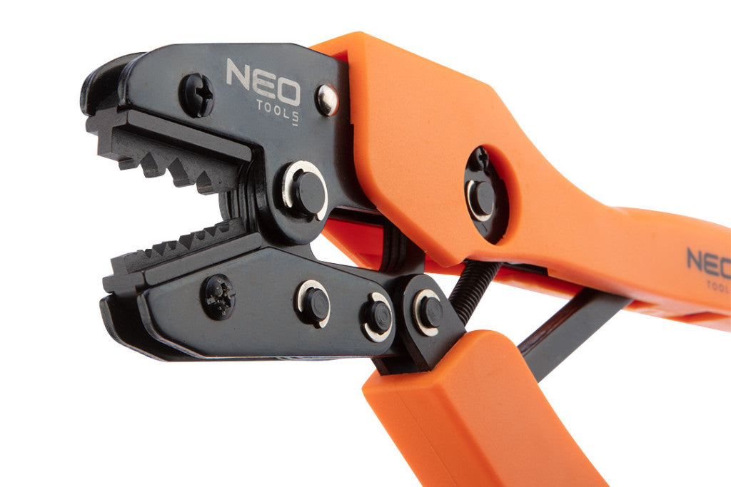 NEO TOOLS Krimpelő-, kábelsarufogó, MC3 napelemes csatlakozókhoz 01-556