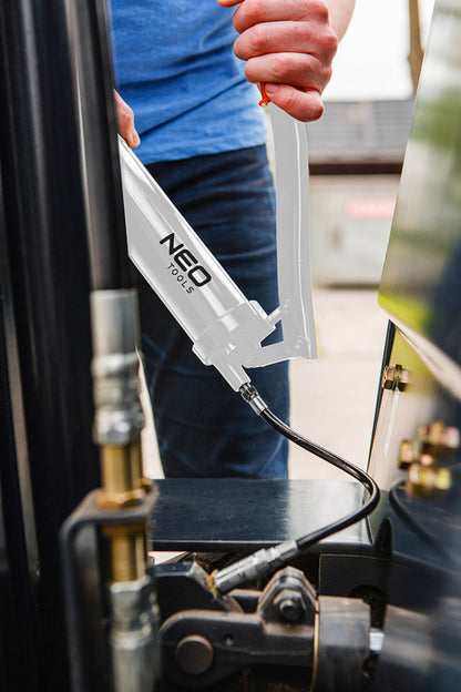 NEO TOOLS Karos zsírzó, 500cm3, flexibilis tömlővel 11-501