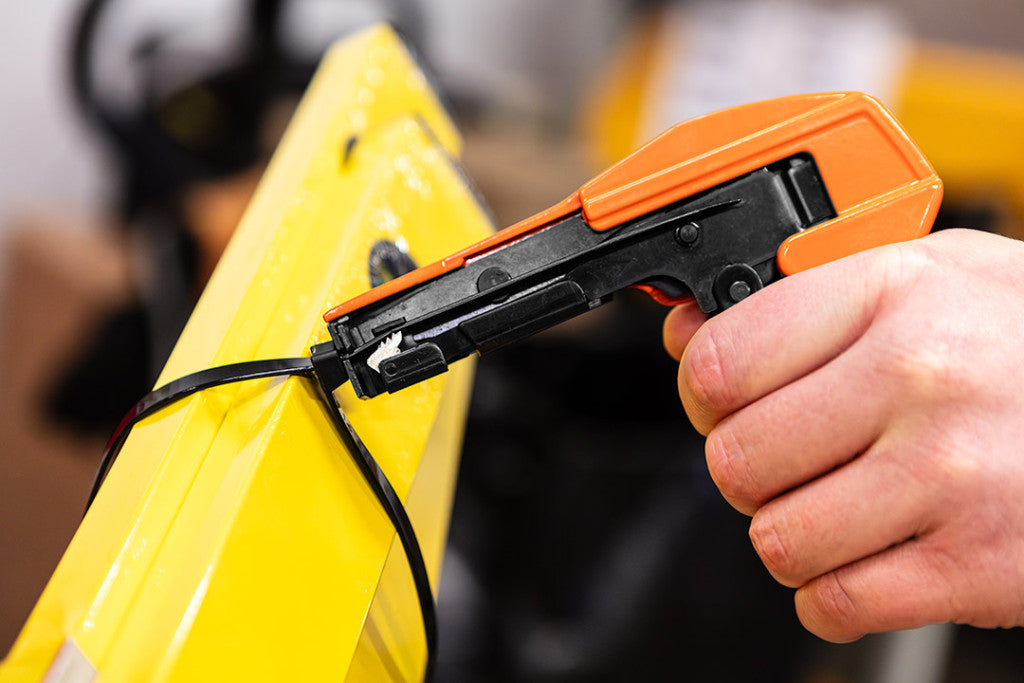 NEO TOOLS Kábelkötegelő pisztoly, 50-350mm kábelkötegelőkhöz, 8,8mm szélességig 01-615