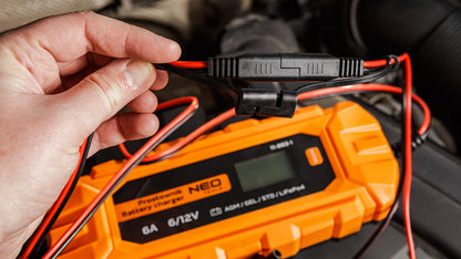 NEO TOOLS Automatikus akkumulátortöltő 6A/100W, 3-150Ah, savas / AGM / GEL akkumulátorokhoz 2 év garanciával 11-892-1