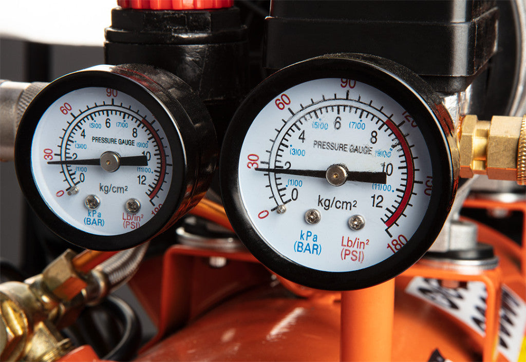 NEO TOOLS Kompresszor, 12L, extra csendes, kefementes motorral, olajmentes, 79(61)dB 2 év garanciával 12K020