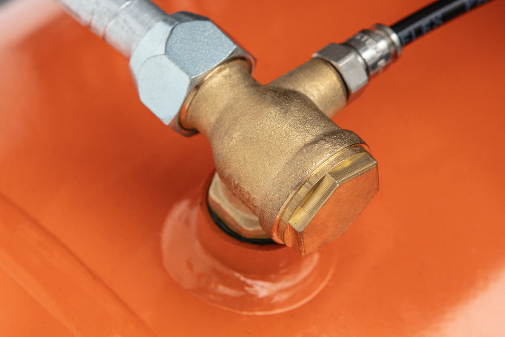 NEO TOOLS Kompresszor, olajkenésű 230V 100L 2 év garanciával 12K030