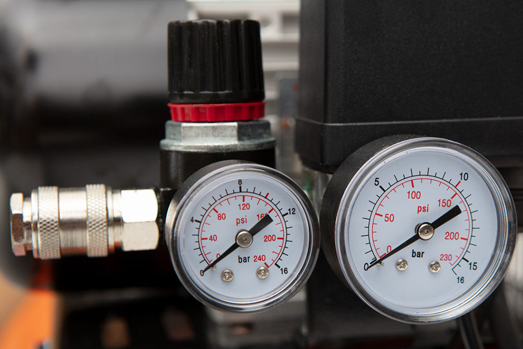 NEO TOOLS Kompresszor, olajkenésű 230V 100L 2 év garanciával 12K030