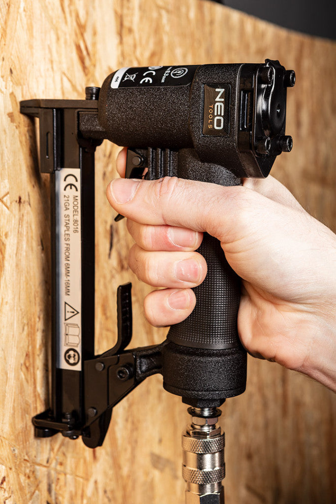 NEO TOOLS Tűzőkapocs, horganyzott 80-as tipus, pneumatikus tűzőgéphez (14-572), GA21, 10mm, 4000db 14-612