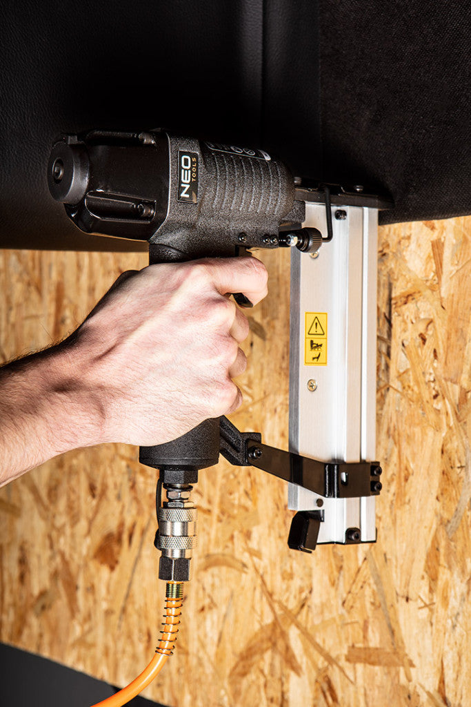 NEO TOOLS Tűzőkapocs, horganyzott 80-as tipus, pneumatikus tűzőgéphez (14-572), GA21, 16mm, 4000db 14-615
