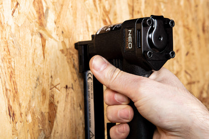 NEO TOOLS Tűzőkapocs, horganyzott 90-es tipus, pneumatikus tűzőgéphez (14-570), GA18, 15mm, 4000db 14-622