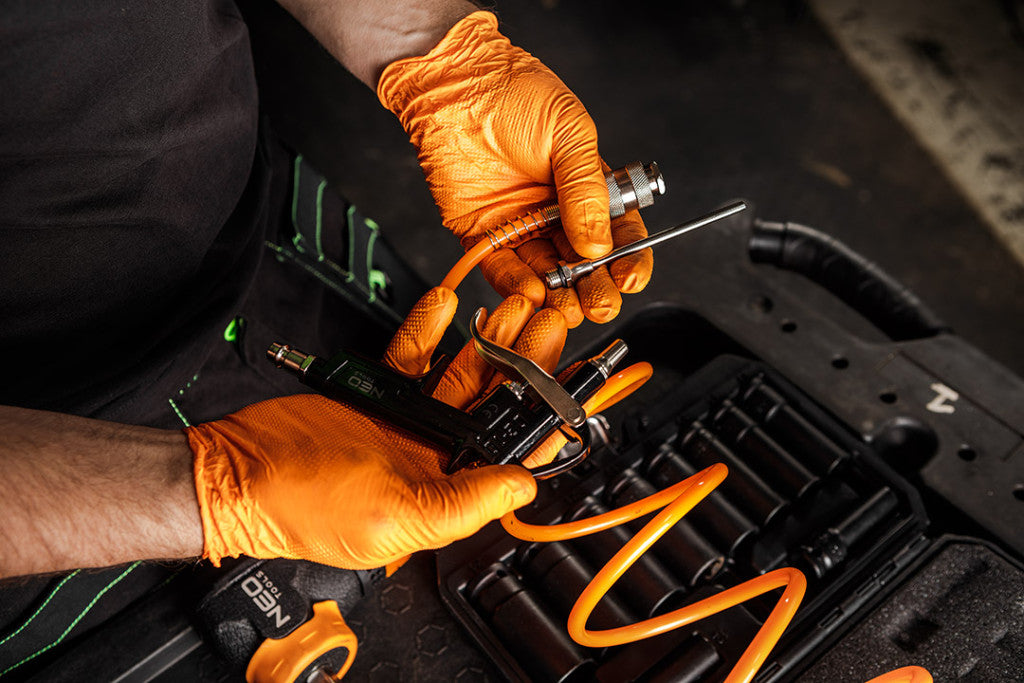 NEO TOOLS Pneumatikus lefúvópisztoly, hosszú 14-710