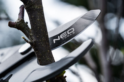 NEO TOOLS Ágvágó, mellévágó, áttételes, teleszkópos 665-965mm, vágókap.: 42mm, alu nyél, teflon, 40% plusz erőátvitel 15-253
