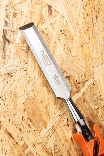 NEO TOOLS Favéső 18mm, CRV, 2-komponensű markolat 37-918