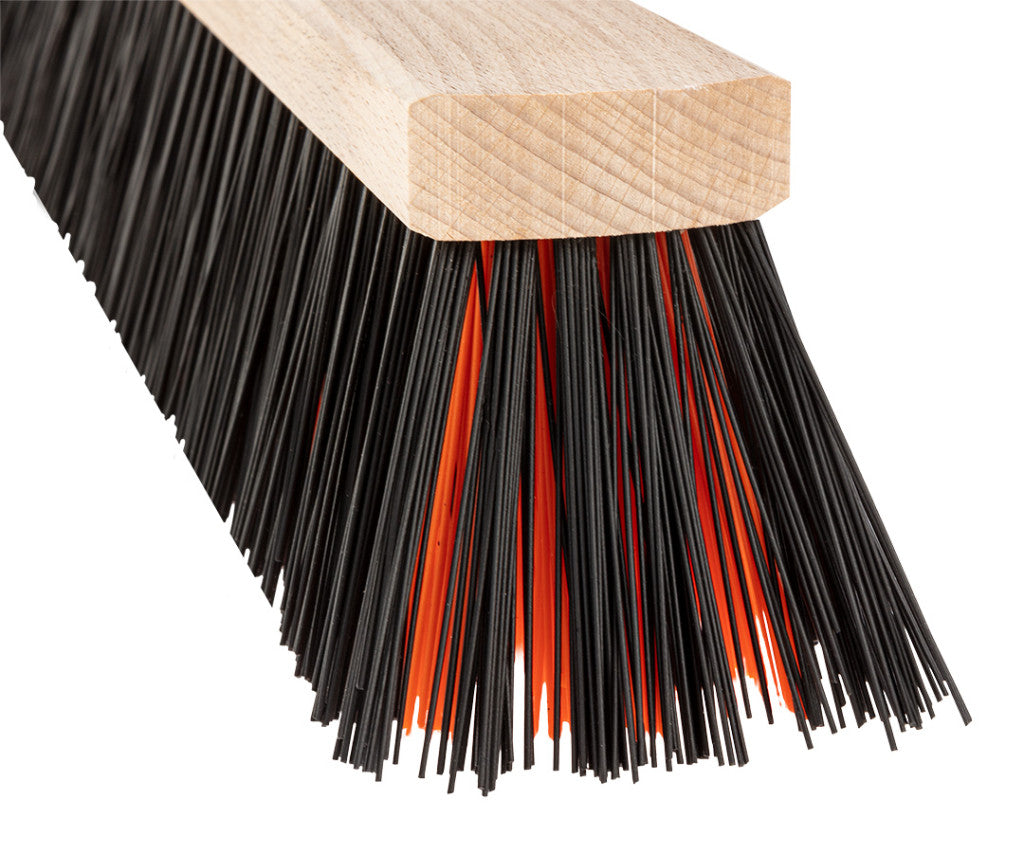NEO TOOLS Térkő-, beton-, járdaseprű 30cm, fém nyélbefogó, profi kivitel 39-200