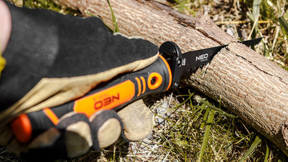 NEO TOOLS Kézifűrész szett univerzális befogóval, 4 db lappal, dekopír és orrfűrész lapokhoz. 44-650