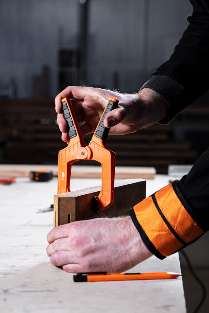 NEO TOOLS Rugós szorítócsipesz, extra erős, 2.5"/65mm 45-521