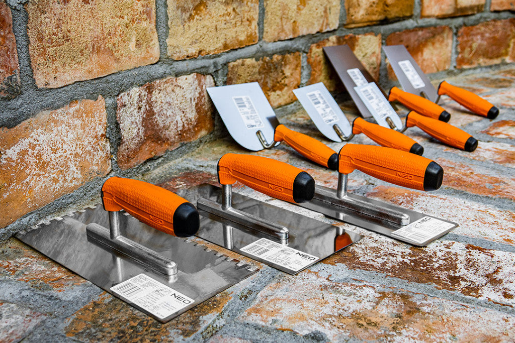 NEO TOOLS Acél simító, velencei, trapéz, íves sarkok, 240x97x80mm, kétkomponensű markolat 50-160