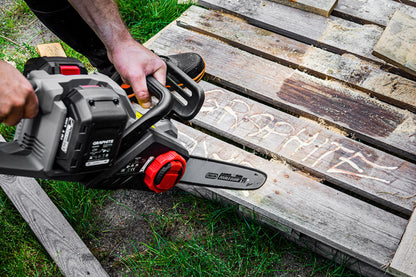 GRAPHITE Akkus szénkefementes láncfűrész Energy+, 36V(2x18V), 14" (350mm), akku nélkül!!! 3 év garanciával 58G043