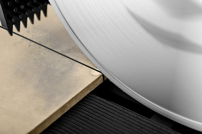 GRAPHITE Csempevágó gép 1200W, 230X25,4mm-es tárcsa, 1000mm vágáshossz, vízhűtés 3 év garanciával 59G891