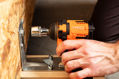 NEO TOOLS Akkus szénkefementes ütvecsavarozó 1/2"(négyszög), Energy+, 18V, Kompakt méret, 350NM akku nélkül! 3 év garanciával 04-613