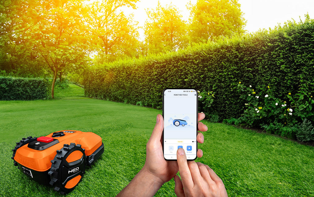 NEO TOOLS Akkus robotfűnyíró, Energy+ akkuKkal kompatibilis, IOS és Android vezérlési lehetőség 3 év garanciával 04-621