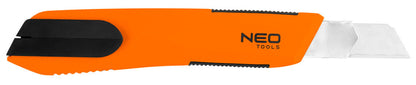 NEO TOOLS Törhető pengés kés 18mm, puha markolat, fém vezetősín 63-060
