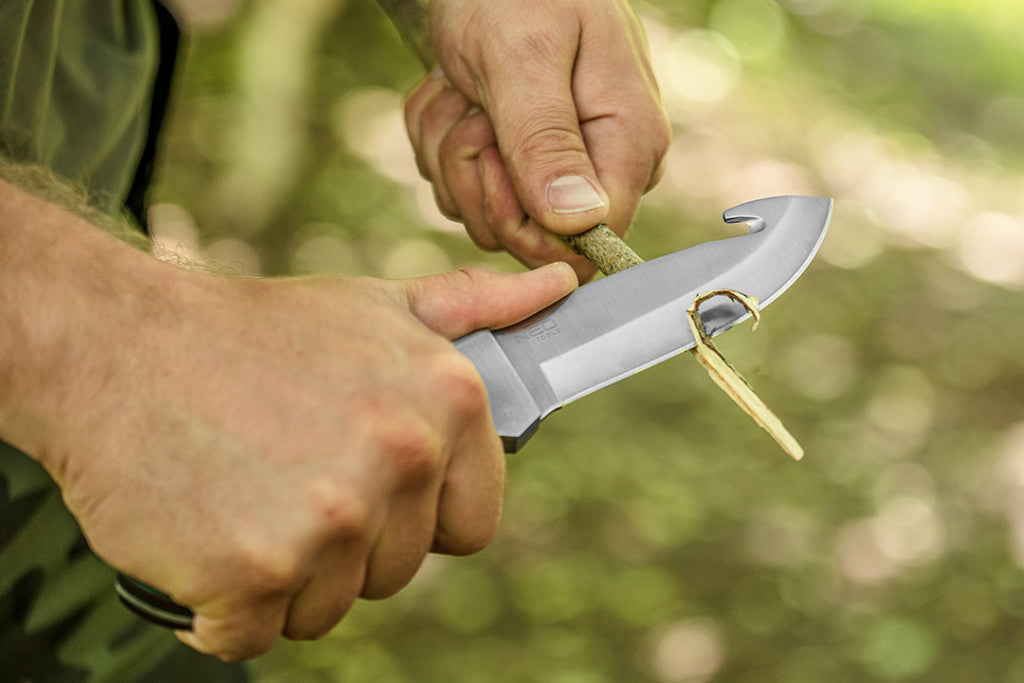 NEO TOOLS Túlélőkés, full-tang, 24cm, rozsdamentes acél, bambusz nyél, penge:14.5cm 63-116