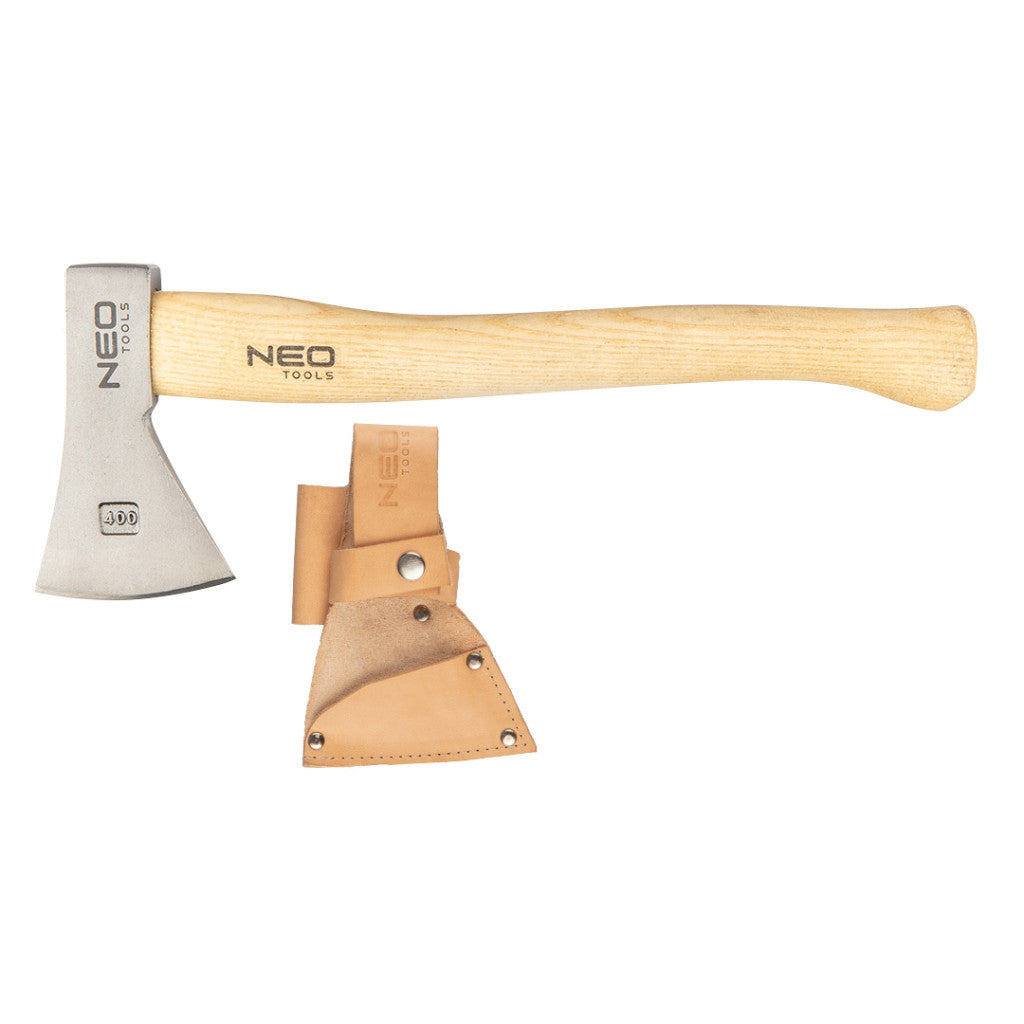 NEO TOOLS Túlélő balta bőr tokkal, 400g, kovácsolt szénacél C55, Kőrisfa nyél, polírozott penge 63-119