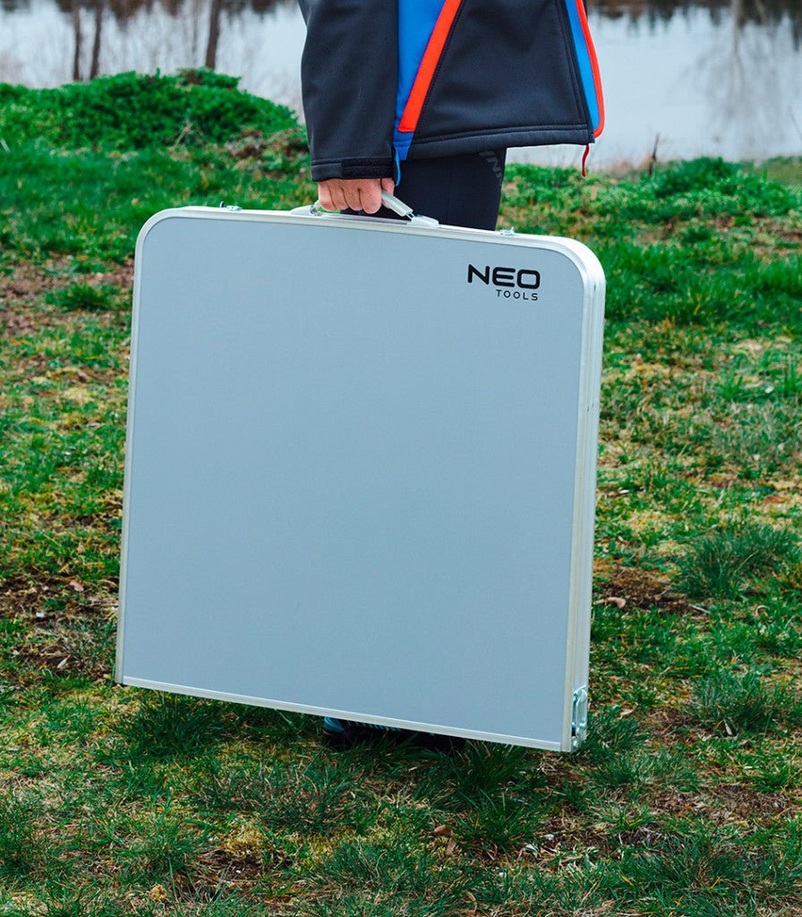 NEO TOOLS Kempingasztal 4 székkel, összecsukható, tokban 63-159