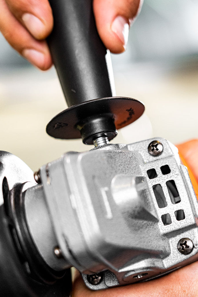 NEO TOOLS Polírozógép excenteres 710W, 125mm, 2000-4600/perc 3 év garanciával 04-700
