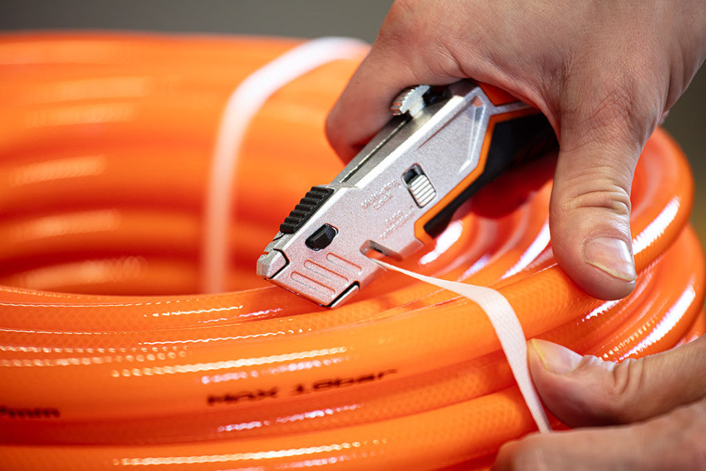 NEO TOOLS Trapézpengés kés , 1+5 pengével, alu házas 63-706