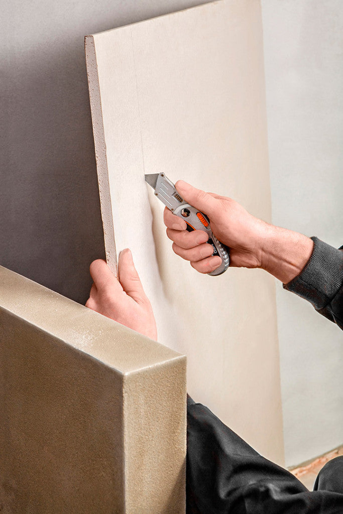 NEO TOOLS Trapézpengés összecsukható sniccer + kés, 5 pengével 63-710