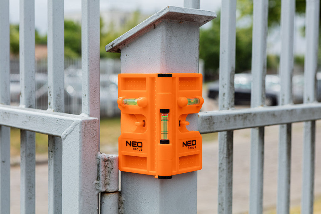 NEO TOOLS Oszlopvízmérték, állítható mágneses szárak, 3 libella 71-003