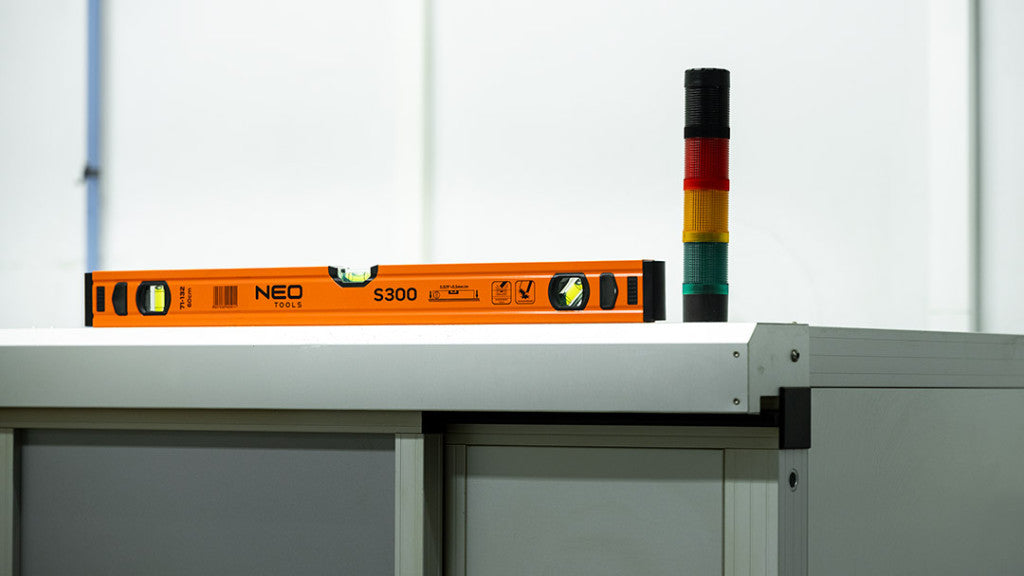 NEO TOOLS Vízmérték, alu, 3 libellás, S 300, 60cm 71-132
