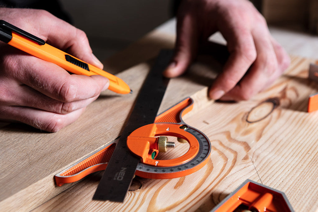NEO TOOLS Profi szögmérő, derékszög és vonalzó, rozsdamentes-alu 30cm 72-120