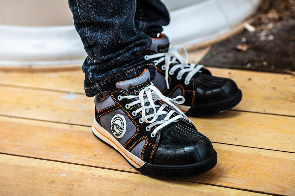NEO TOOLS Munkavédelmi cipő SB, acélbetéttel, 44 82-115
