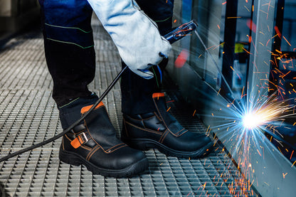 NEO TOOLS Munkavédelmi bakancs, hegesztőbakancs, S1P SRC, bőr, 47 82-180-47