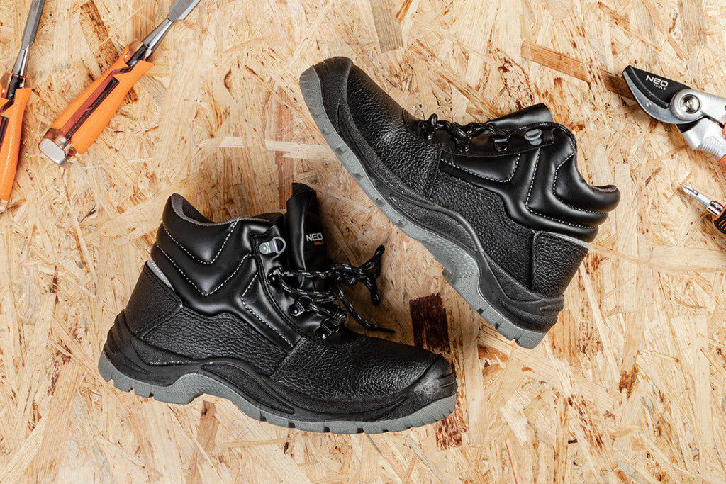 NEO TOOLS Munkavédelmi bakancs O2 SRC, bőr, 43, CE 82-770-43