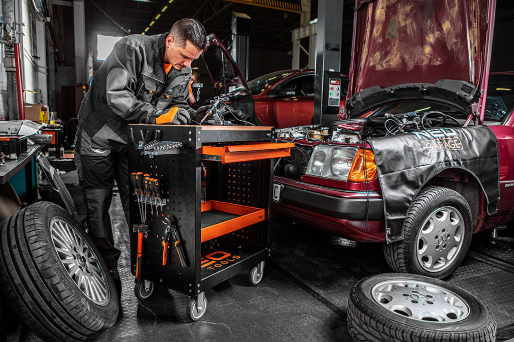 NEO TOOLS Kulcstartó kampó műhelykocsihoz, szerszámtartó falhoz(84-500, 501) 84-094